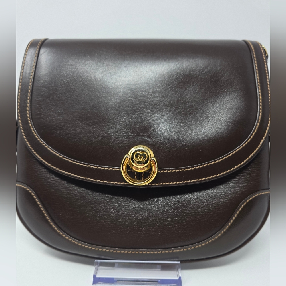 Gucci Crossbody Vintage Bag Excellent Condition , COA, 1980s Rare